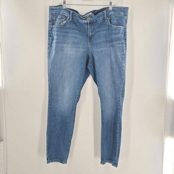 Torrid Classic Skinny Jean Vintage Stretch Medium Wash We Swear By The Fit sz 20 - Picture 1 of 6